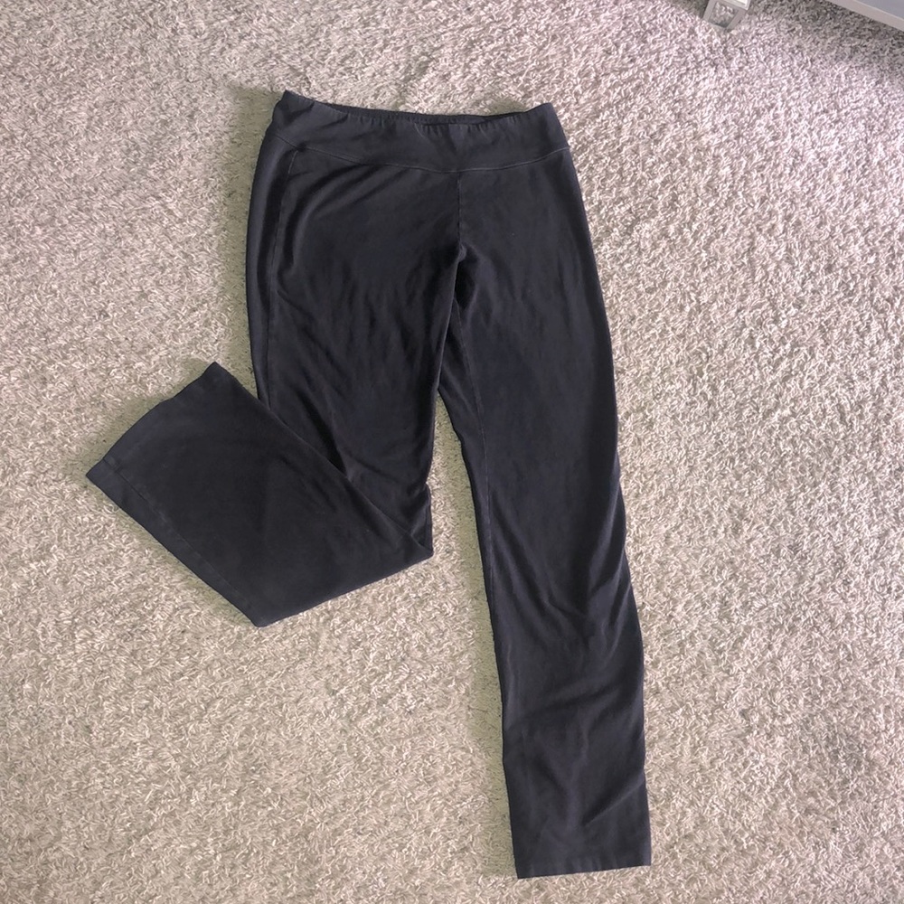 Basic black leggings